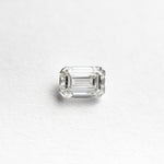 Load image into Gallery viewer, 0.45ct 4.94x3.46x2.45mm VVS G Cut Corner Rectangle Step Cut 🇨🇦 21345-01
