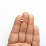 Load image into Gallery viewer, 0.90ct 6.79x4.70x3.27mm Oval Brilliant Sapphire 23047-01
