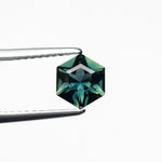 Load image into Gallery viewer, 0.94ct 6.63x5.82x3.50mm Hexagon Step Cut Sapphire 25380-05
