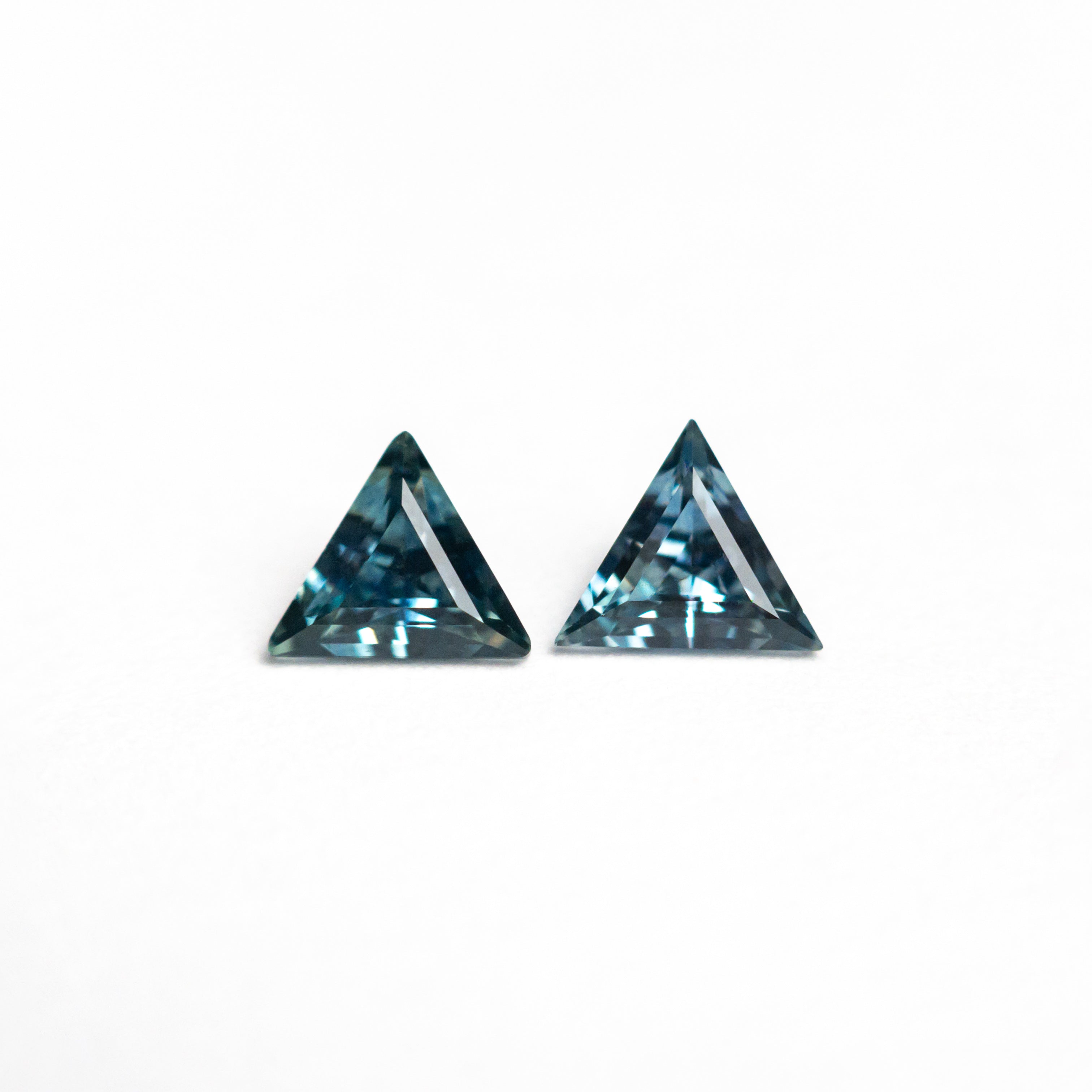 0.41cttw 2pc 4.02x3.92x2.16mm 4.00x3.98x2.15mm Triangle Step Cut Matching Pair Sapphire 26132-01