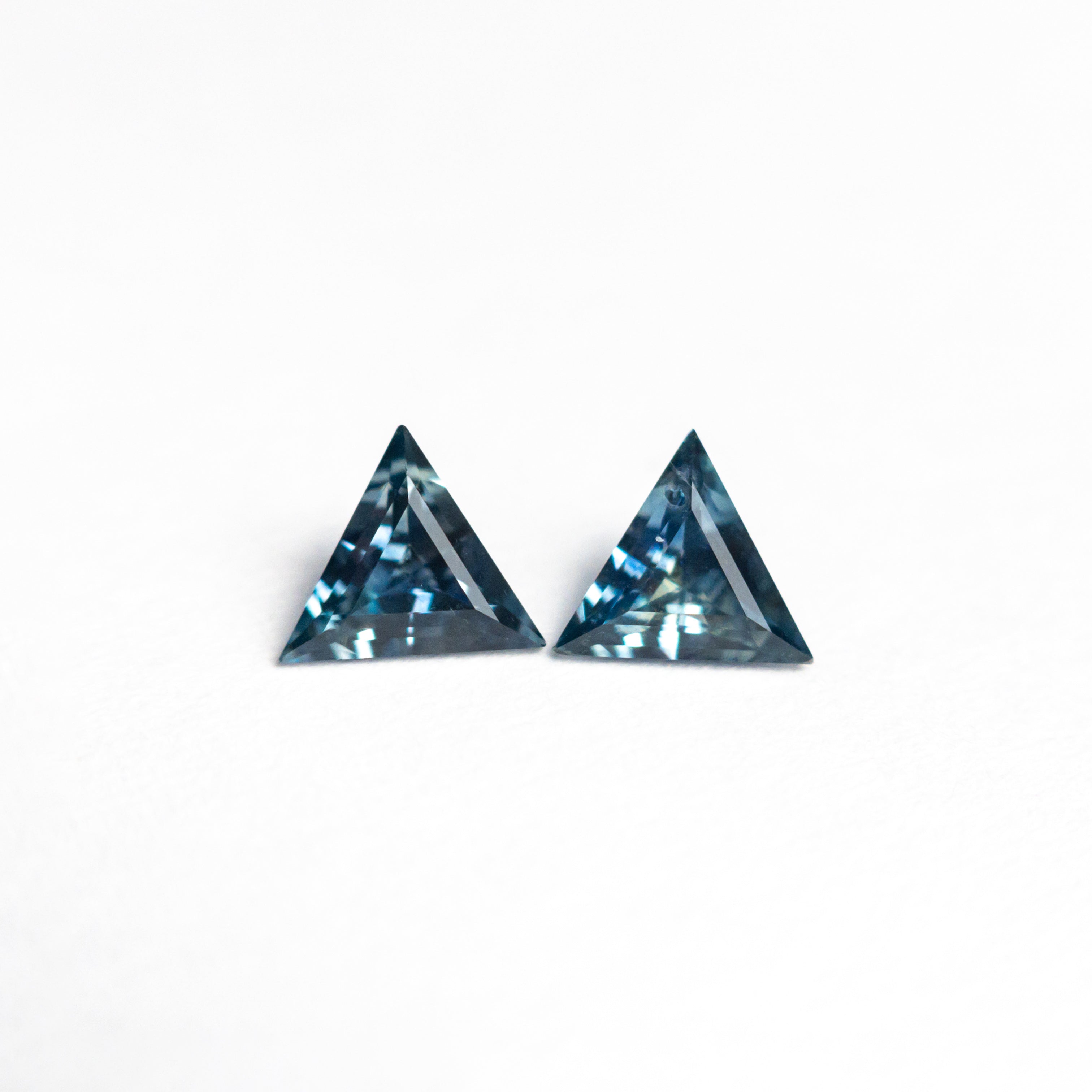 0.38cttw 2pc 3.99x3.95x2.09mm 3.99x3.93x2.08mm Triangle Step Cut Matching Pair Sapphire 26132-02