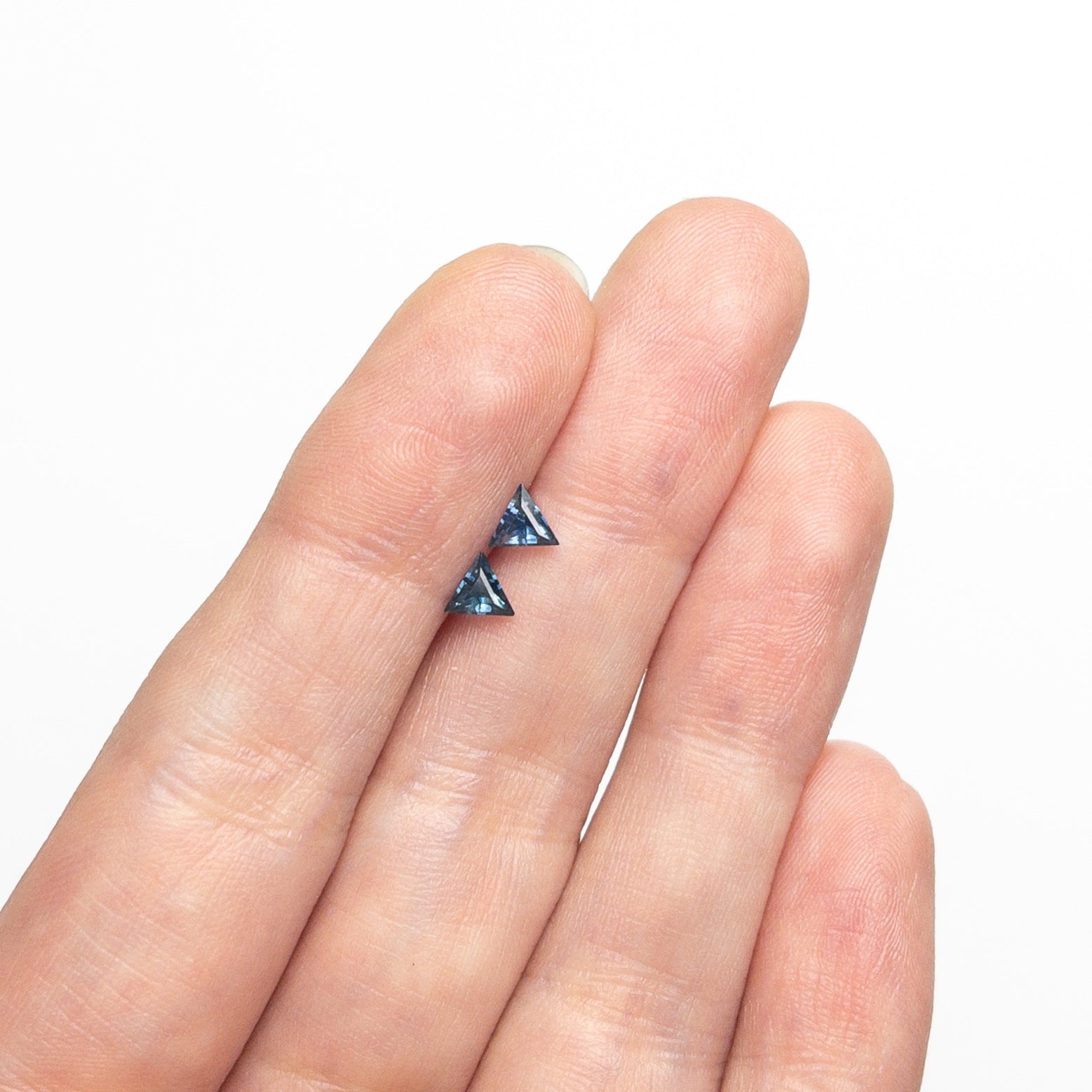 0.45cttw 2pc 4.07x3.99x2.27mm 4.08x4.01x2.20mm Triangle Step Cut Matching Pair Sapphire 26132-04