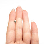 Load image into Gallery viewer, 0.76ct 5.56x5.52x3.52mm Round Brilliant Sapphire 26134-16
