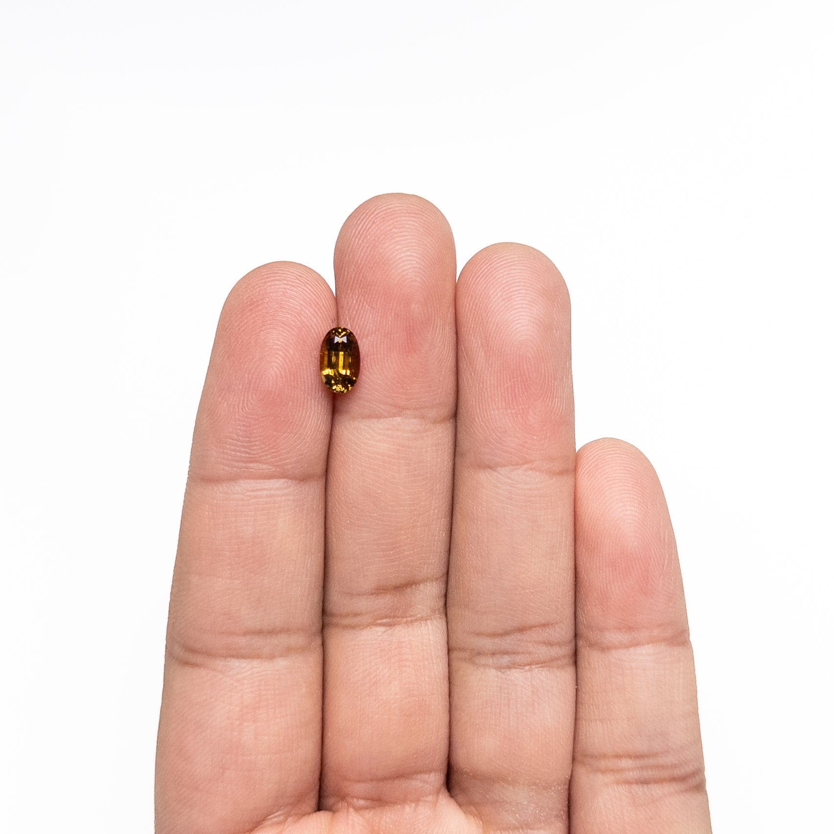 1.27ct 7.88x4.87x3.82mm Oval Brilliant Sapphire 26333-01