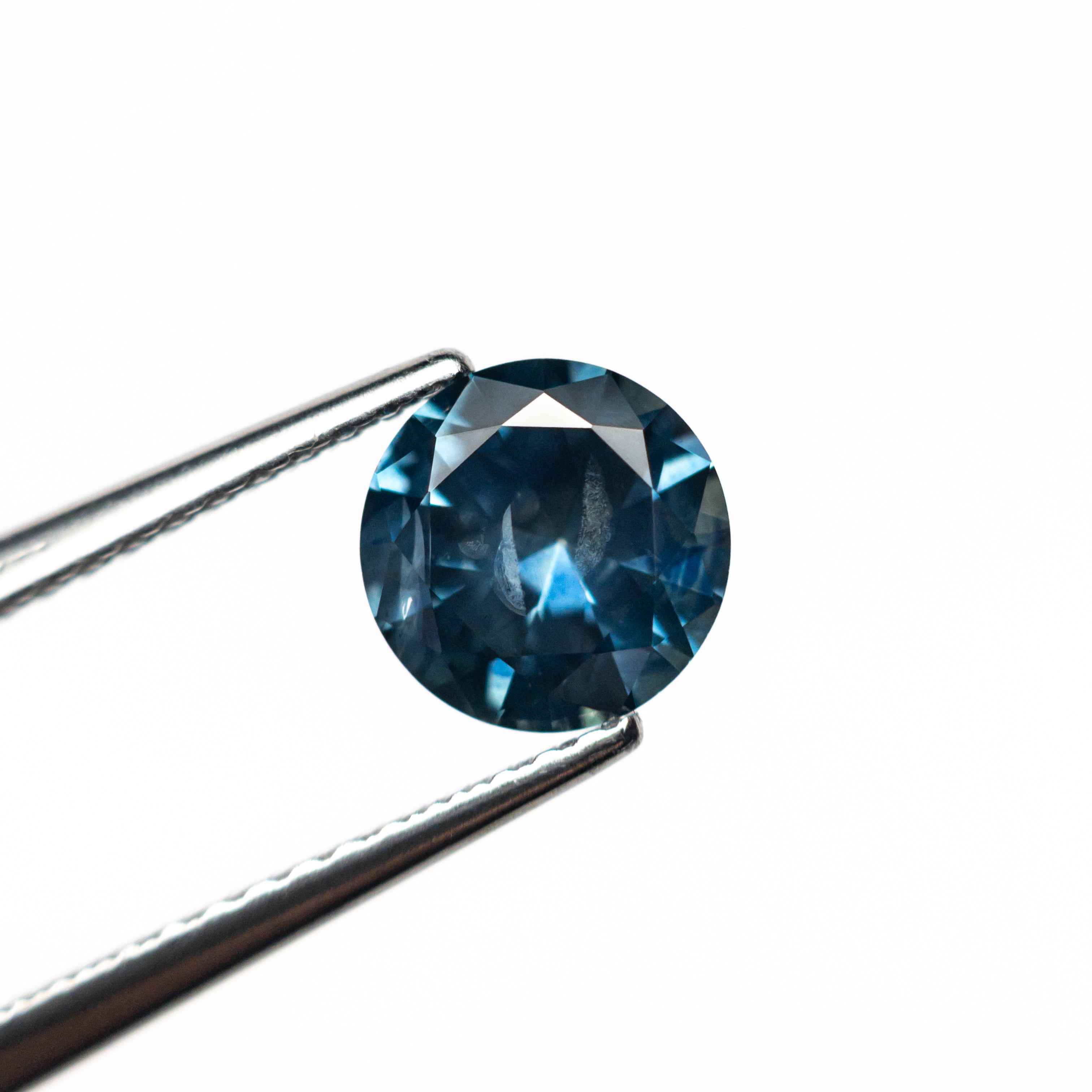 1.28ct 6.58x6.54x3.99mm Round Brilliant Sapphire 26524-28