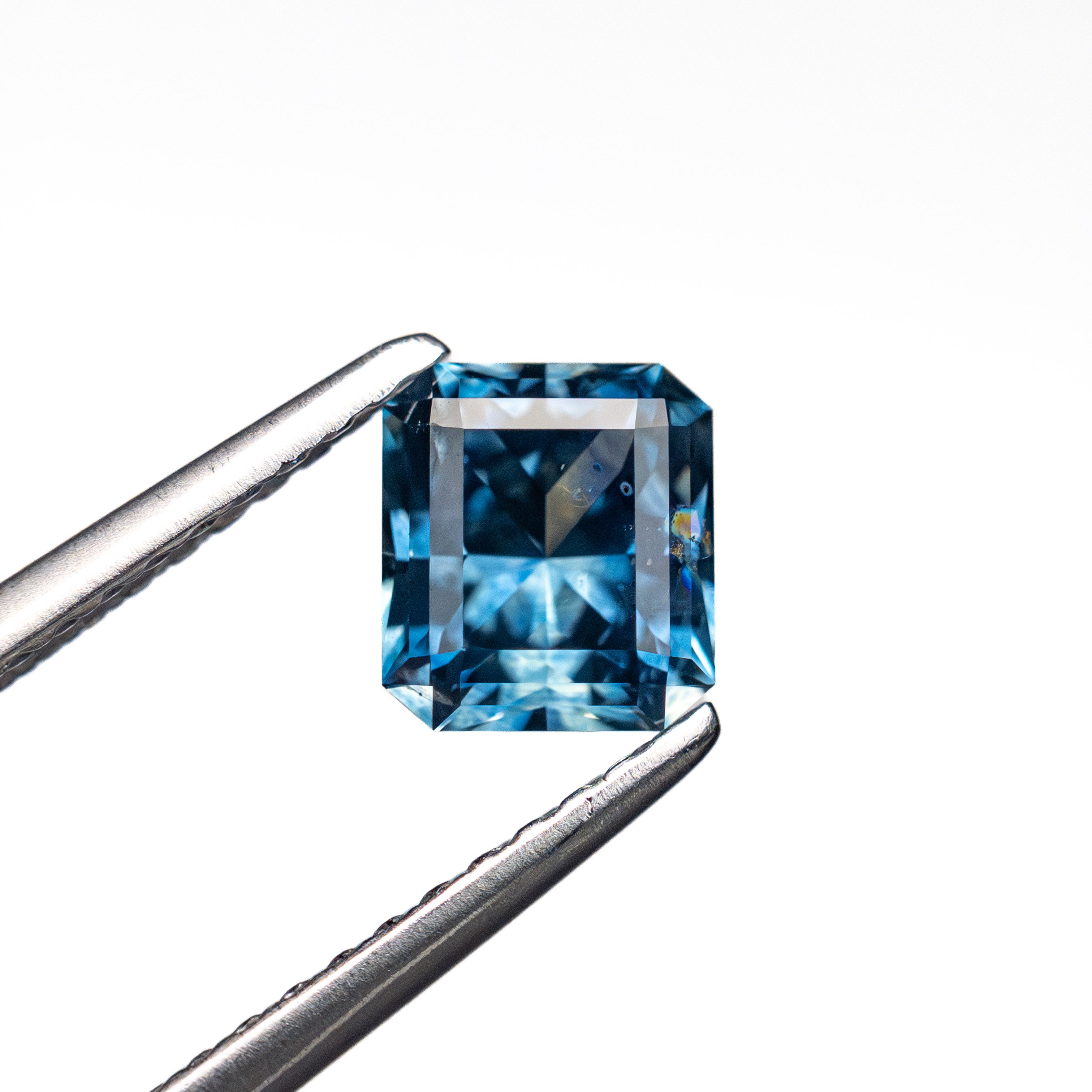 1.12ct 5.71x5.12x3.97mm Cut Corner Rectangle Brilliant Sapphire 26555-09