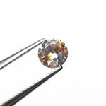 Load image into Gallery viewer, 0.67ct 5.41x5.34x3.15mm Round Brilliant Sapphire 26556-02
