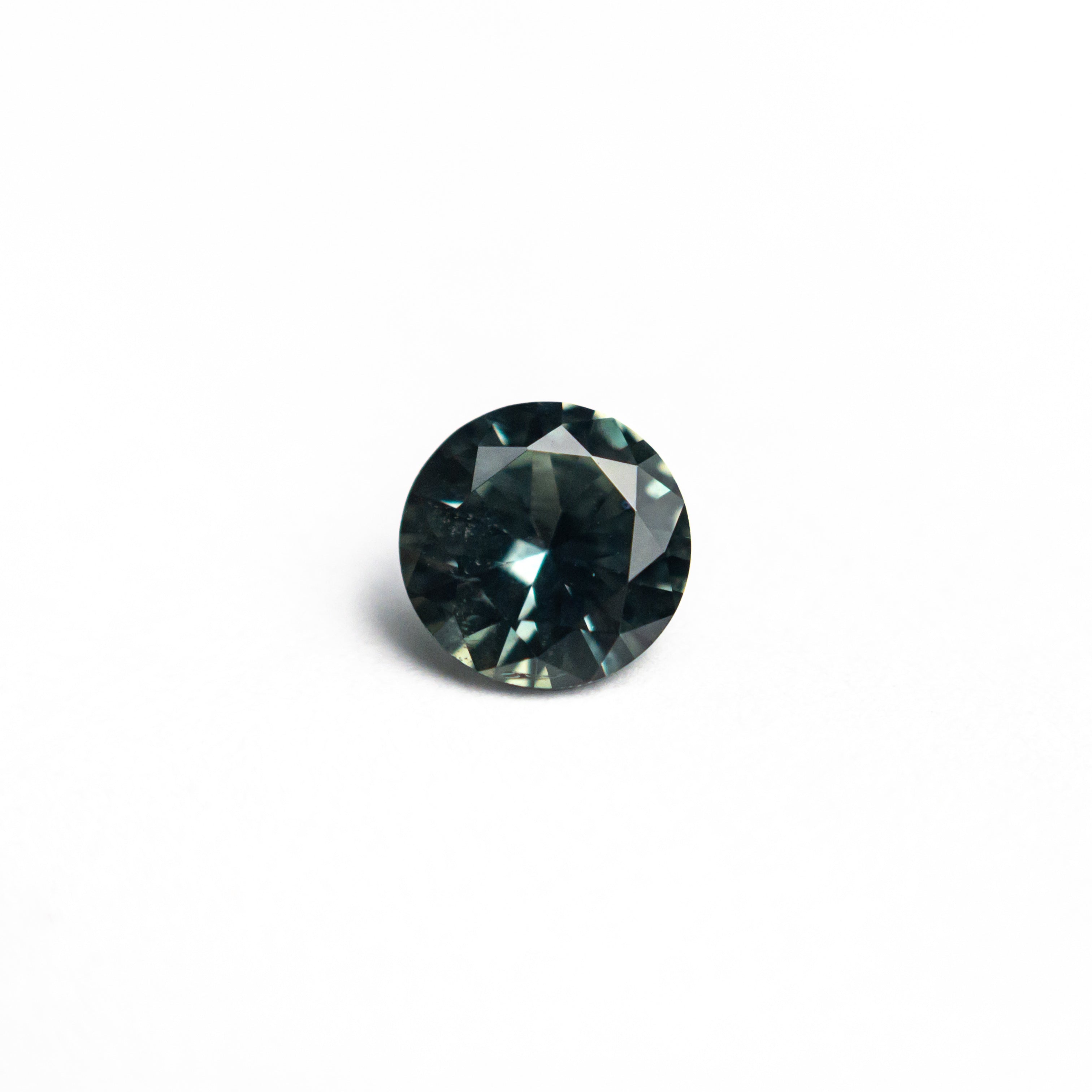 0.53ct 4.96x4.94x2.90mm Round Brilliant Sapphire 26556-26