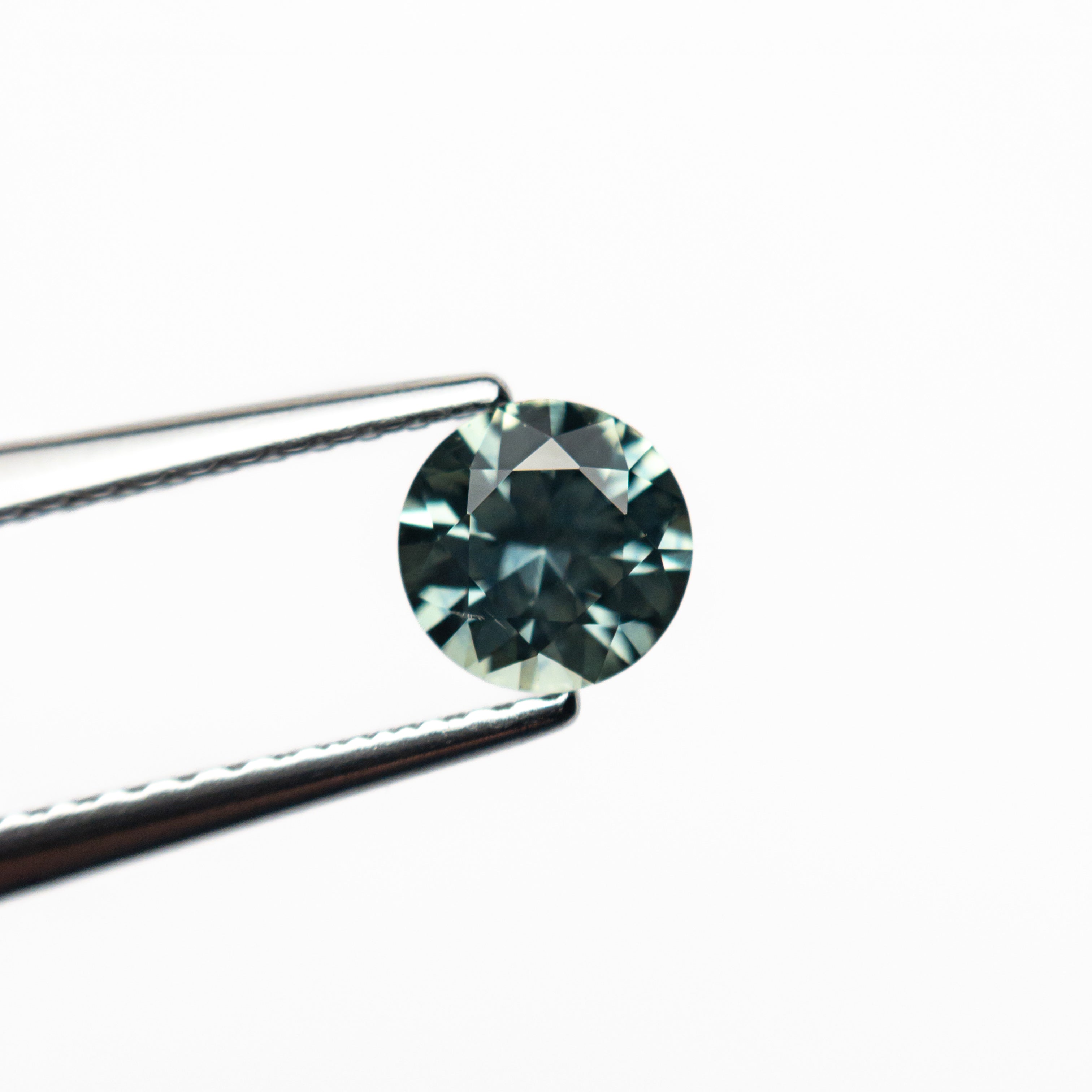 0.63ct 5.07x5.06x3.30mm Round Brilliant Sapphire 26556-31