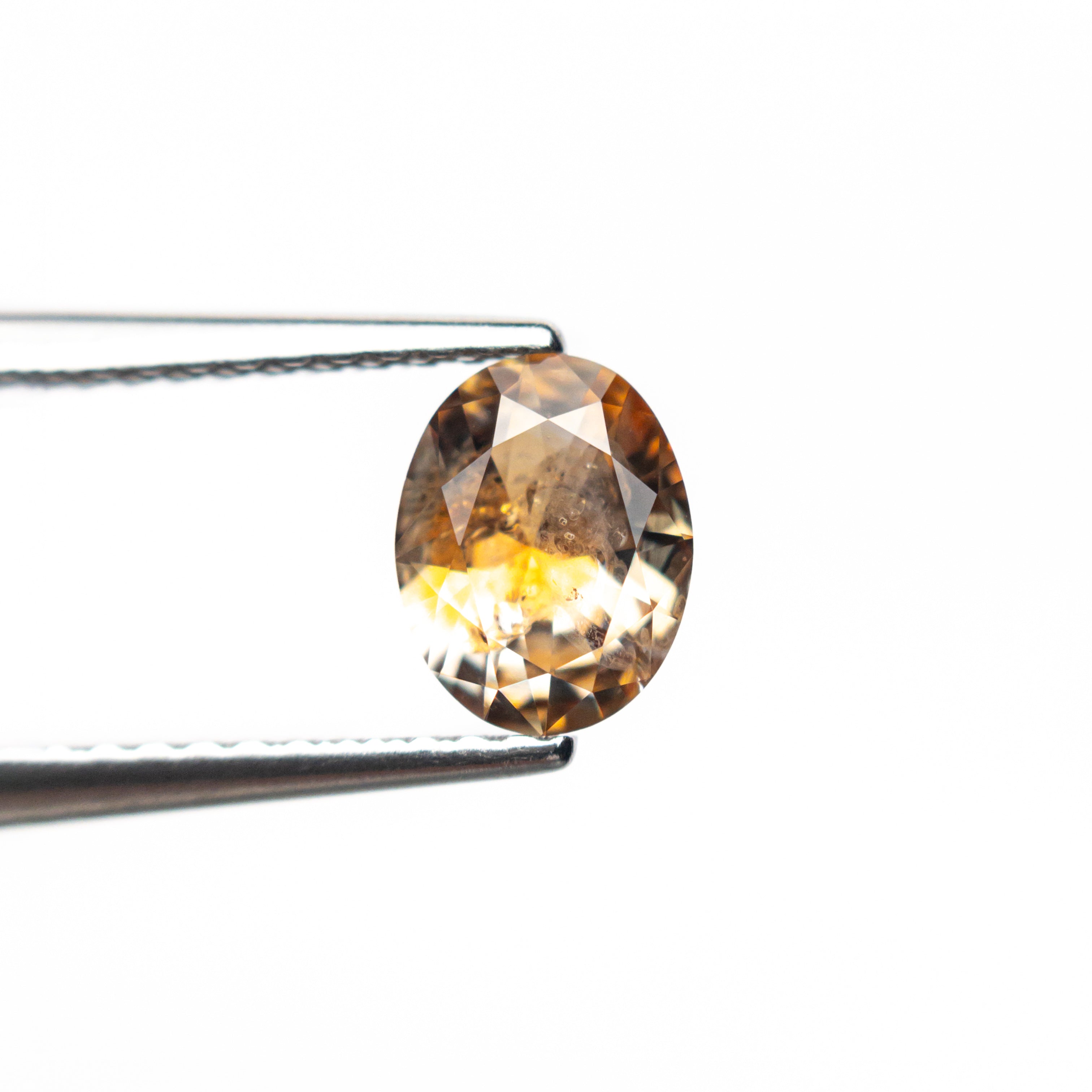 0.74ct 6.60x5.12x3.04mm Oval Brilliant Sapphire 26668-08