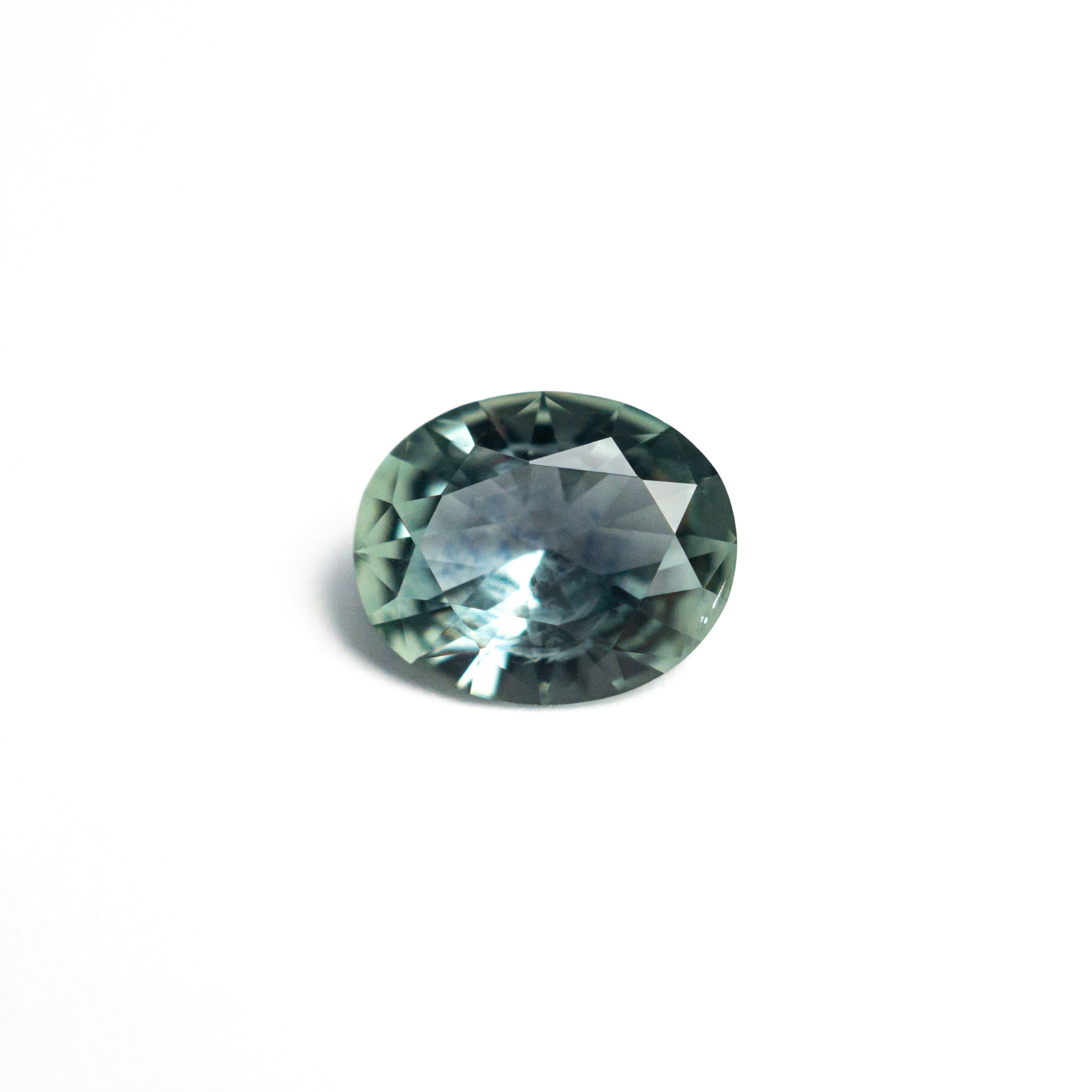 0.81ct 6.63x5.51x2.97mm Oval Brilliant Sapphire 26668-25