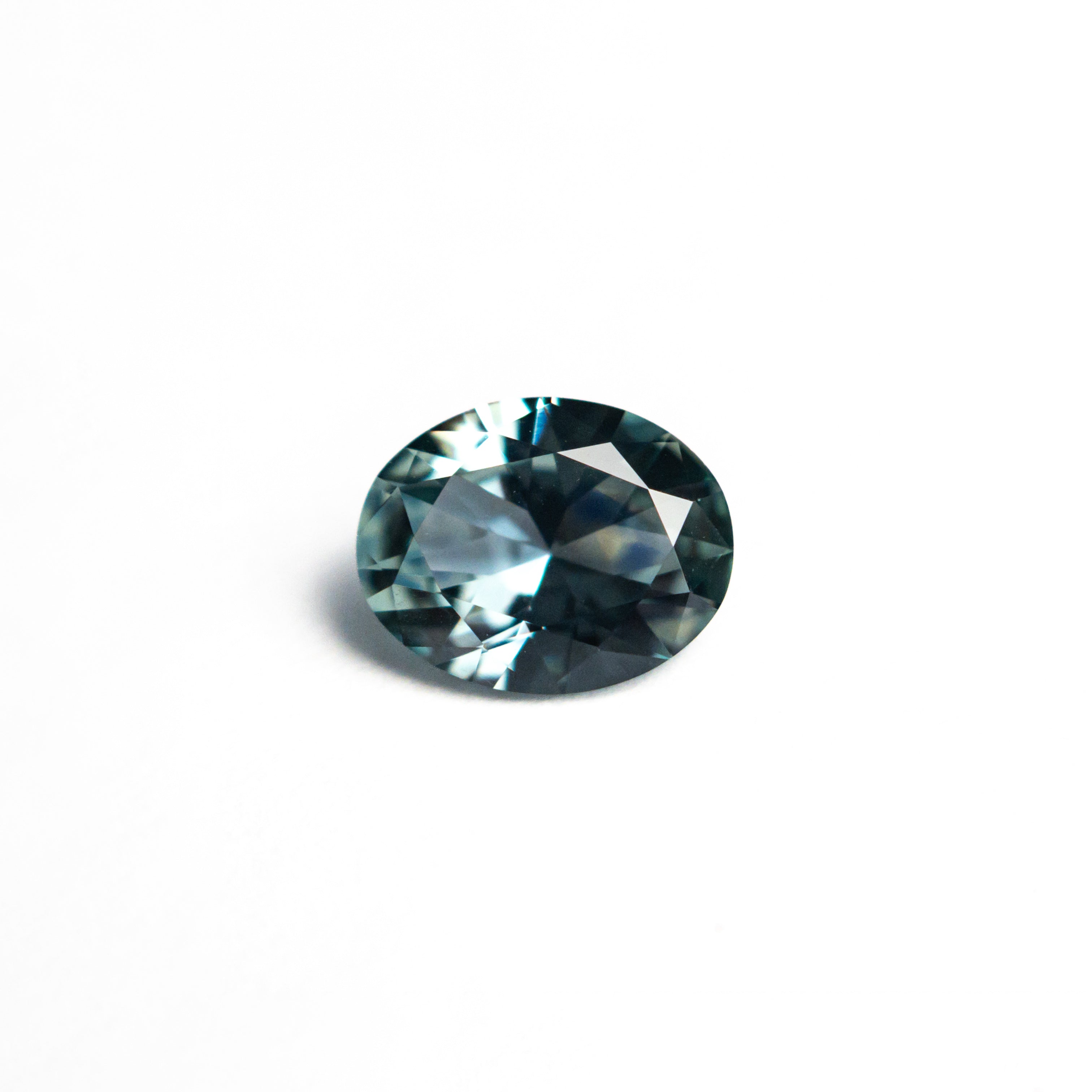 0.78ct 6.49x5.15x3.05mm Oval Brilliant Sapphire 26668-30
