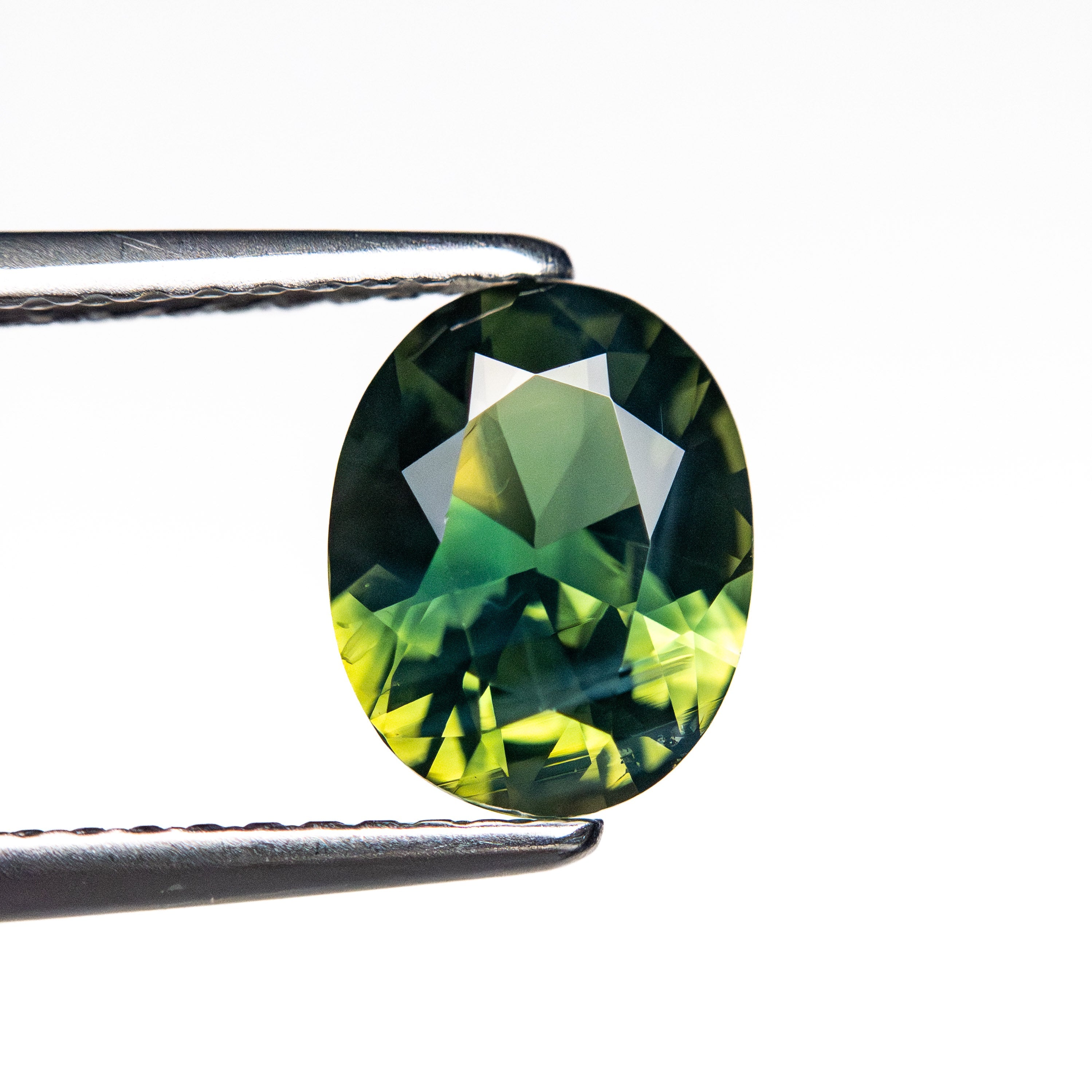 1.41ct 8.25x6.47x3.56mm Oval Brilliant Sapphire 26734-01