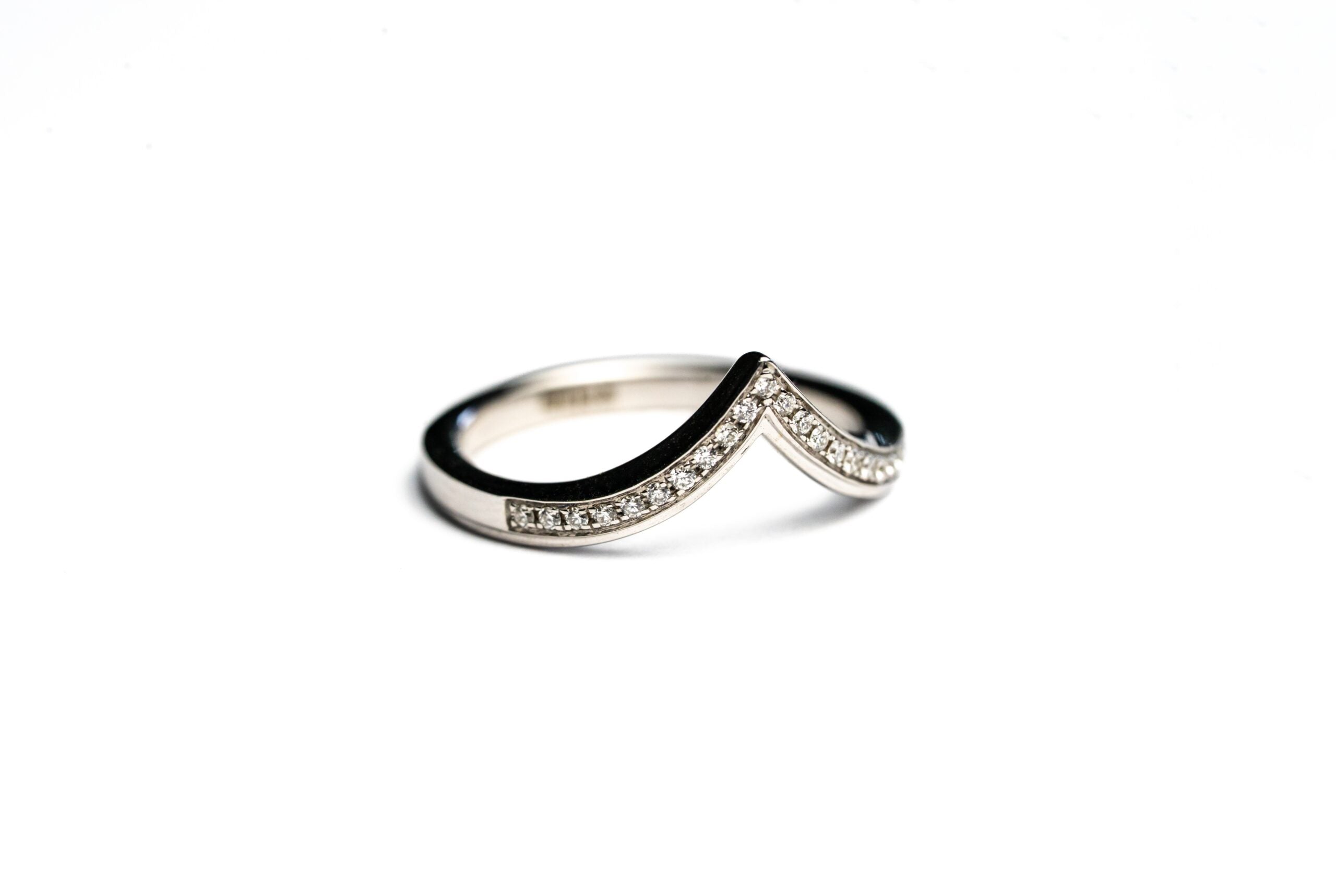 14K White Gold Constellation Low Chevron Natural Diamond Band