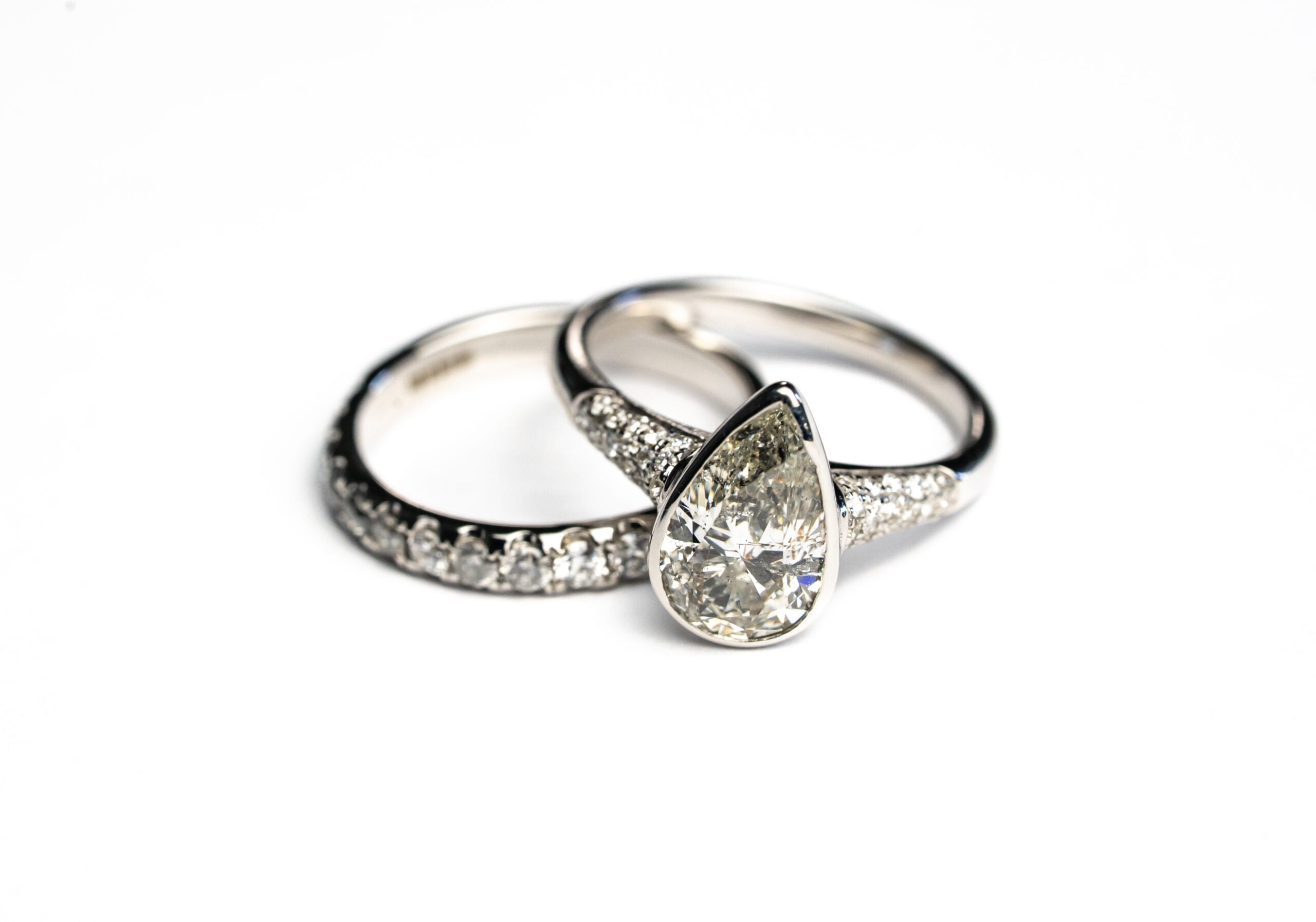 14K White Gold 1.66ct Pear Brilliant Diamond Icefall Ring