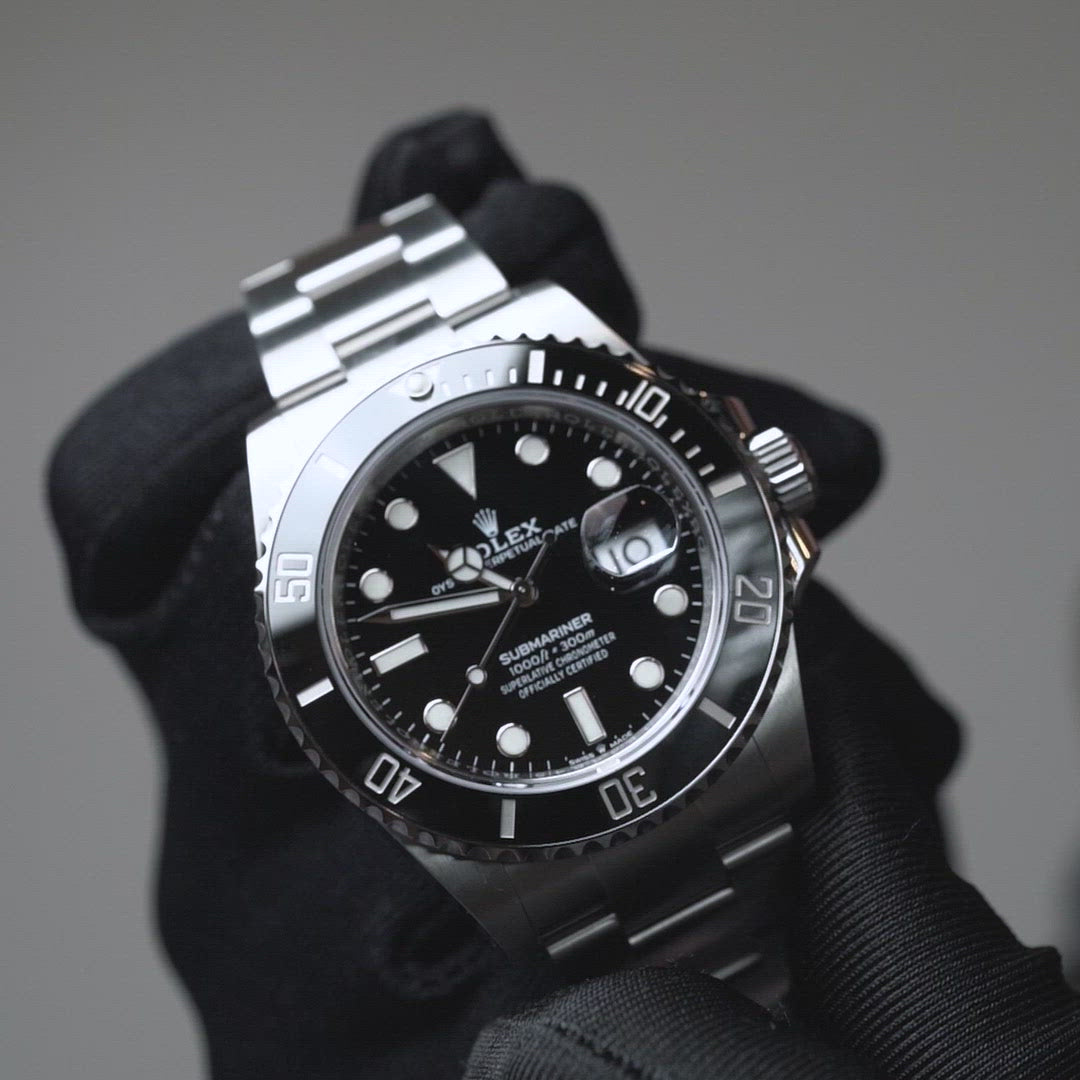 Rolex Sea-Dweller 4000 Automatic 40mm Steel Men's Bracelet Watch Date (Discontinued Model)