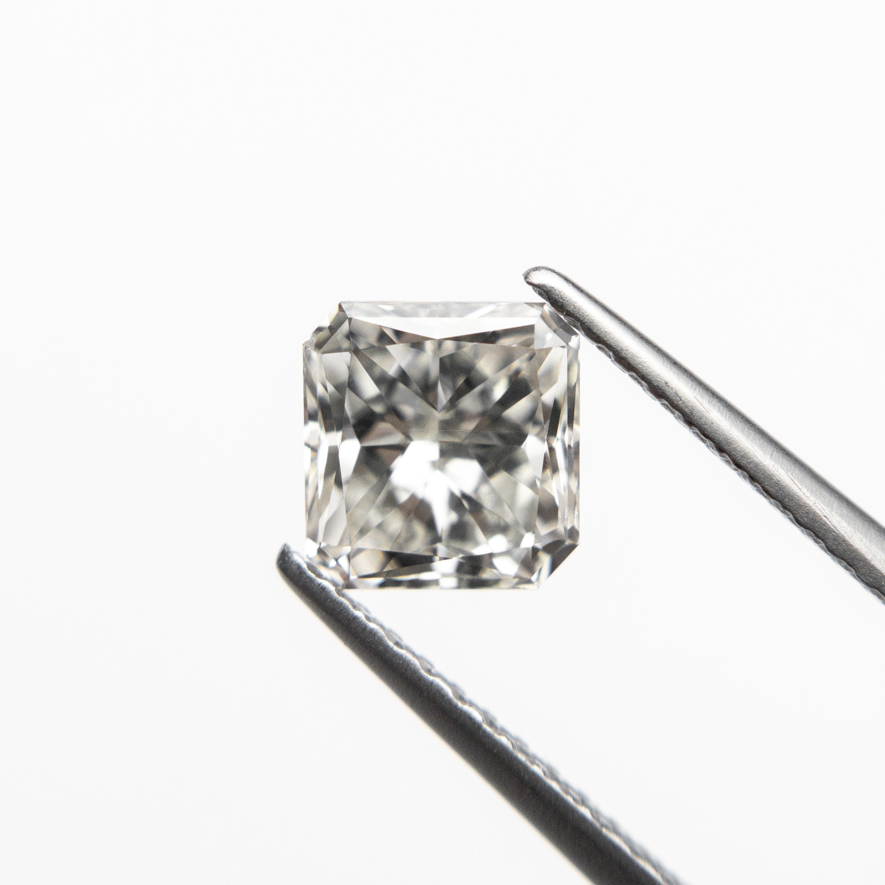 1.06ct 5.89x5.59x3.84mm Radiant Cut 19119-03 - Misfit Diamonds