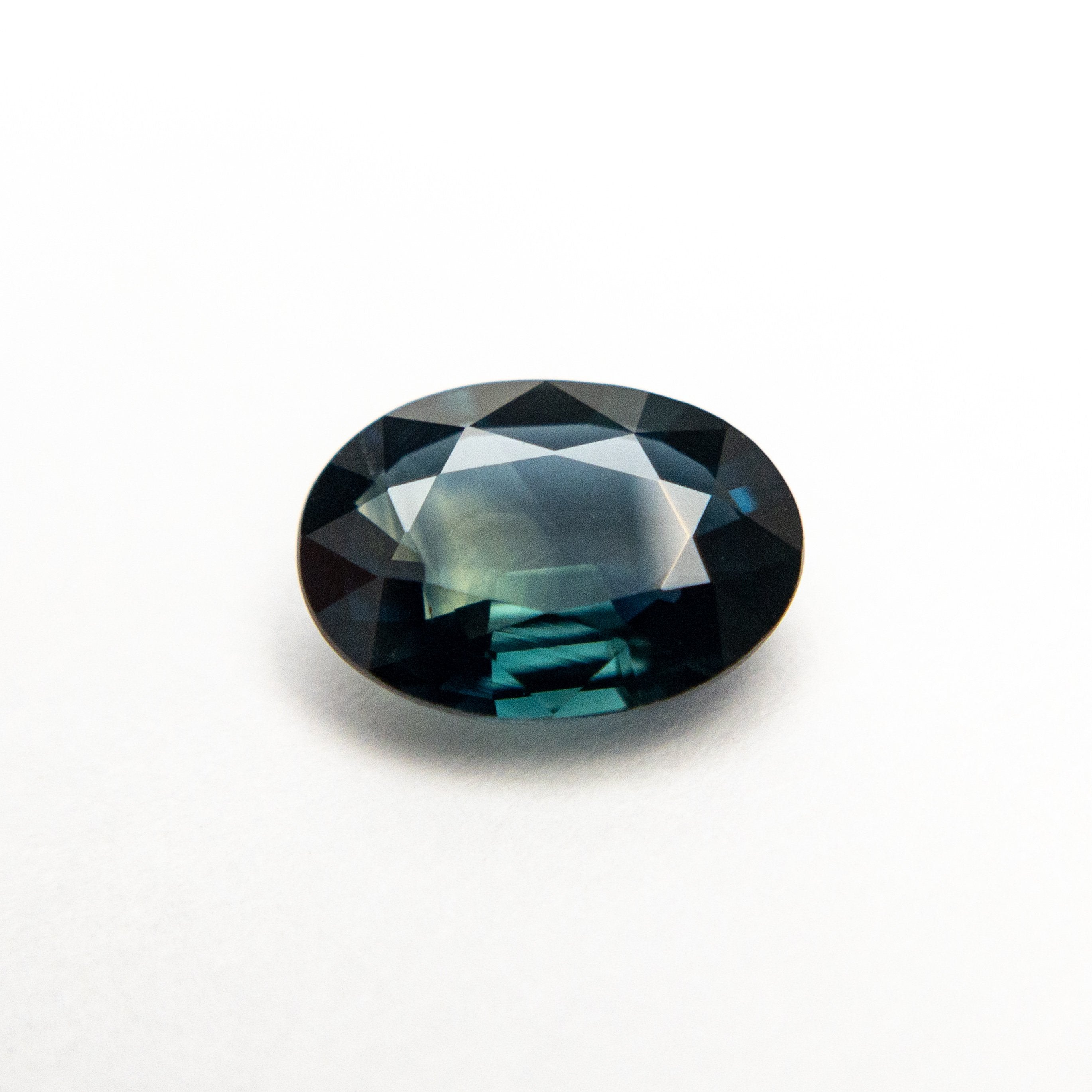 1.53ct 8.43x6.03x3.20mm Oval Brilliant Sapphire 19162-18 Hold D3307 - Misfit Diamonds