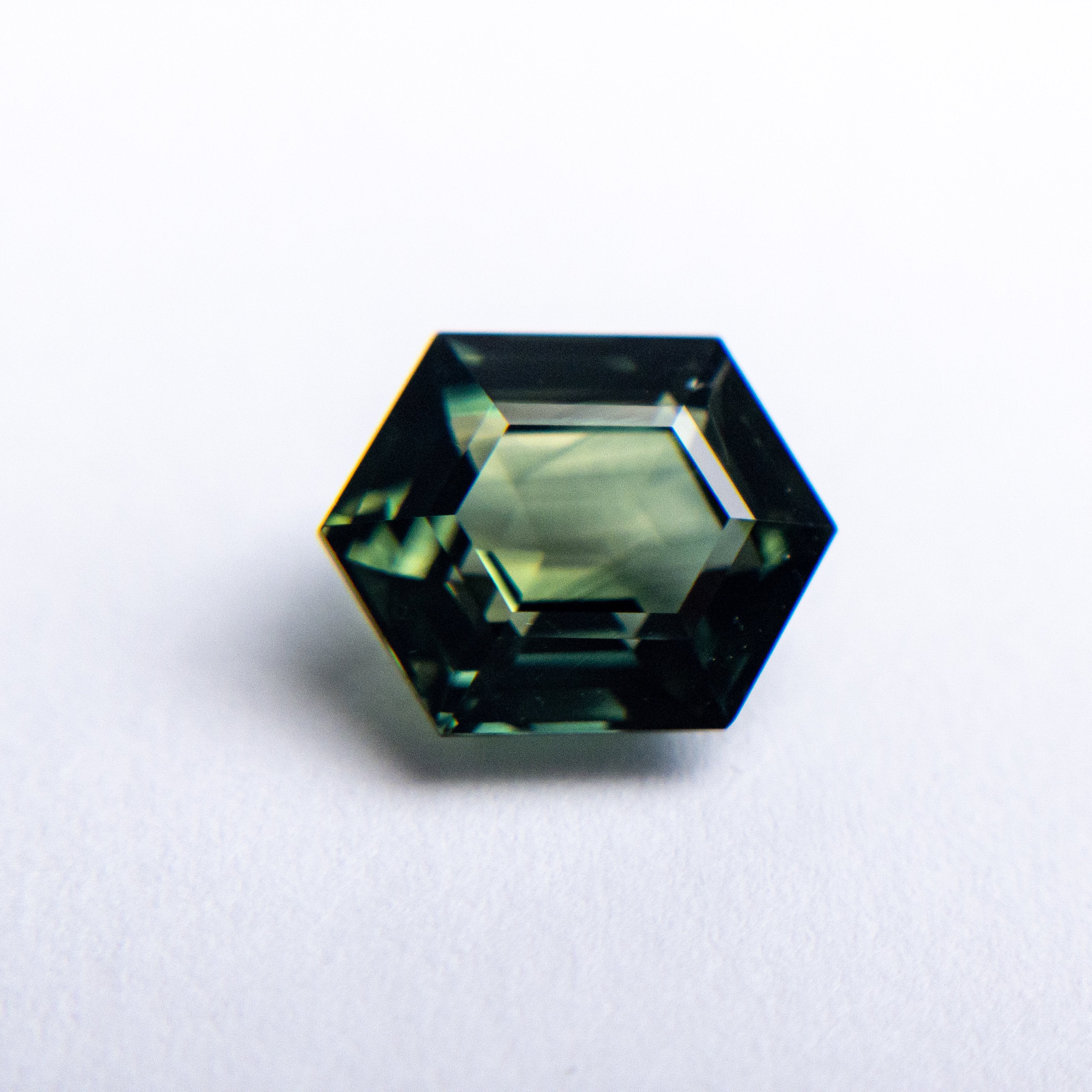 2.55ct 9.06x7.10x4.48mm Hexagon Step Cut Sapphire 19283-01