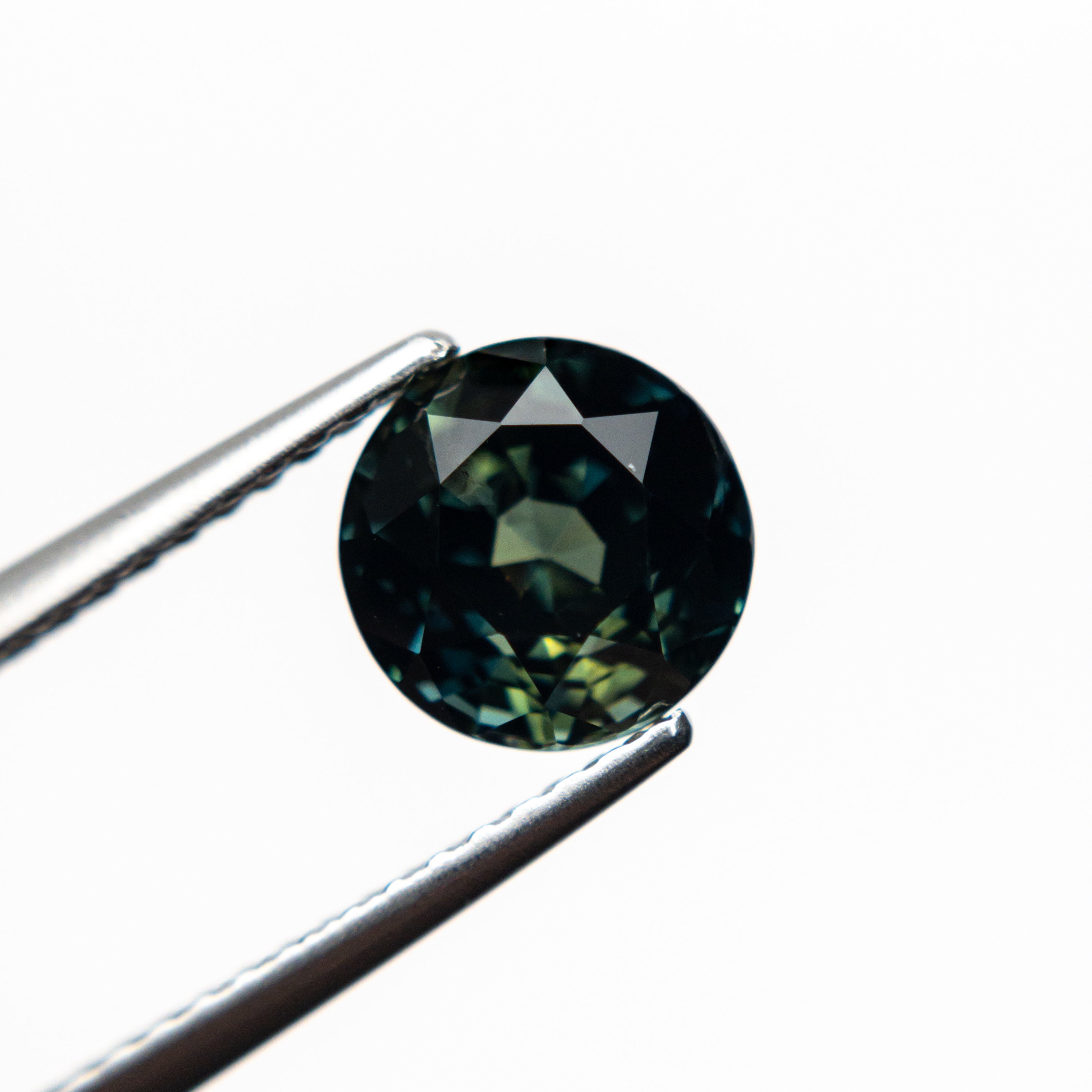 2.10ct 7.06x7.03x5.23mm Round Brilliant Sapphire 20960-05