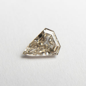 0.61ct 6.99x5.49x2.55mm SI1 Shield Step Cut 19163-04 🇨🇦 - Misfit Diamonds