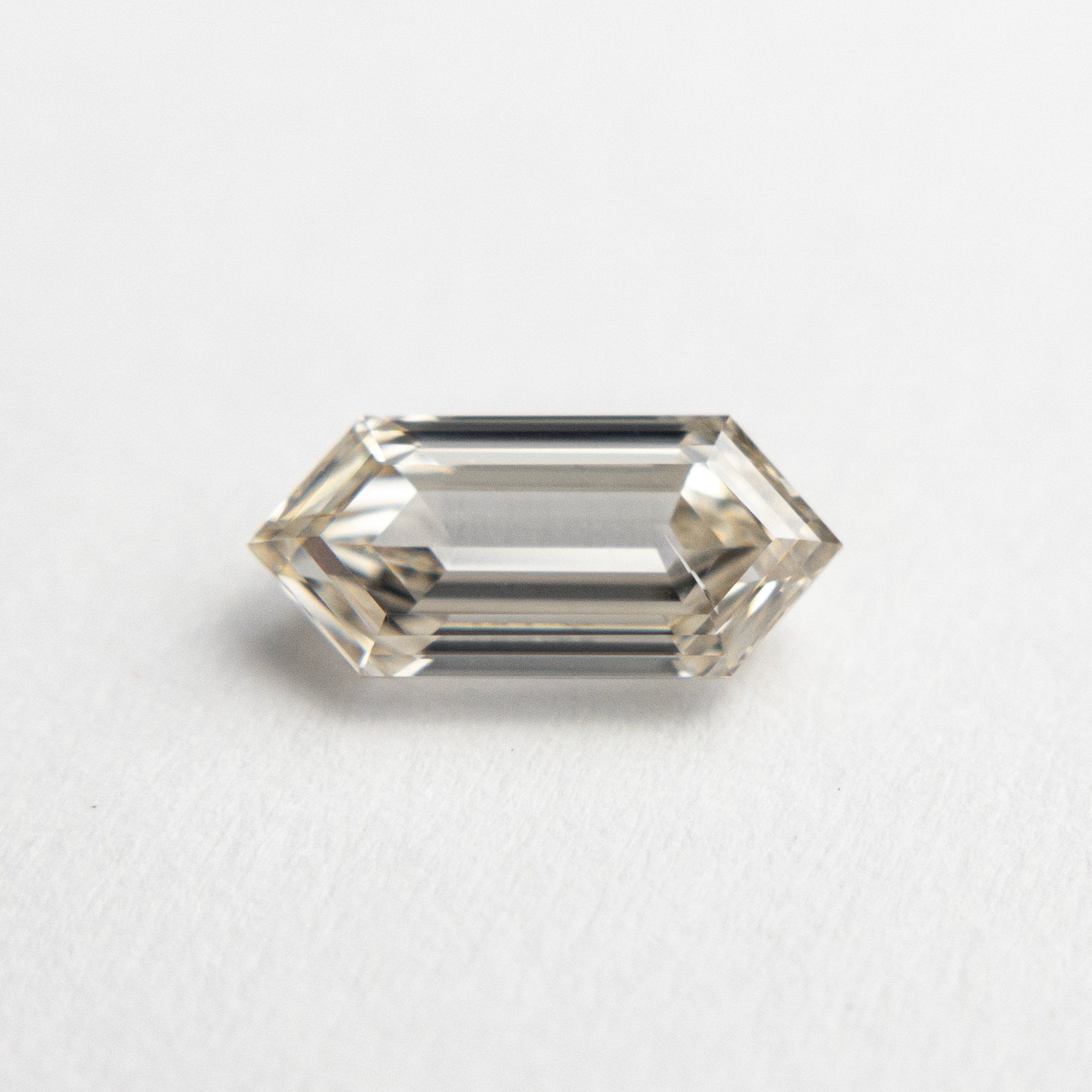 0.66ct 8.16x3.66x2.41mm SI2 Hexagon Step Cut 19164-03 🇨🇦 - Misfit Diamonds
