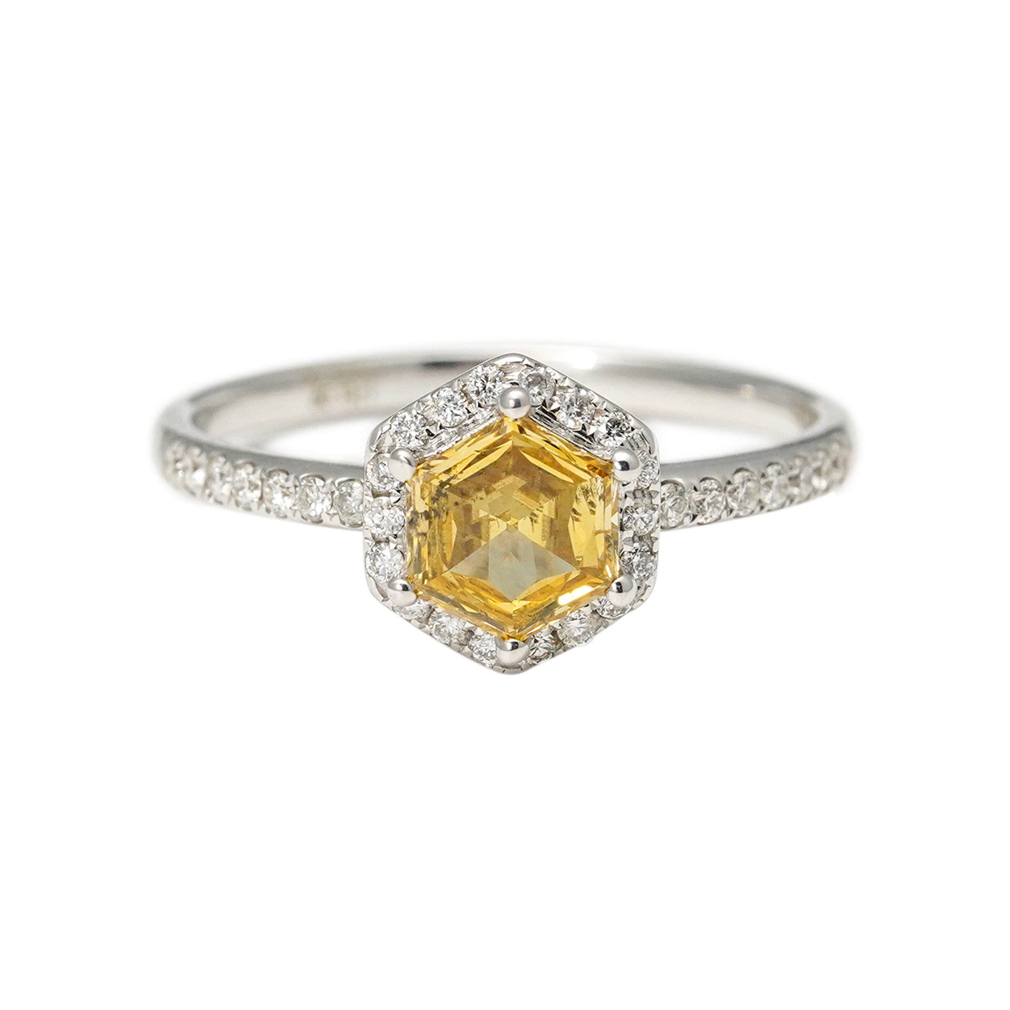 18K White Gold Hexagon Shape Fancy Color Diamond Ring