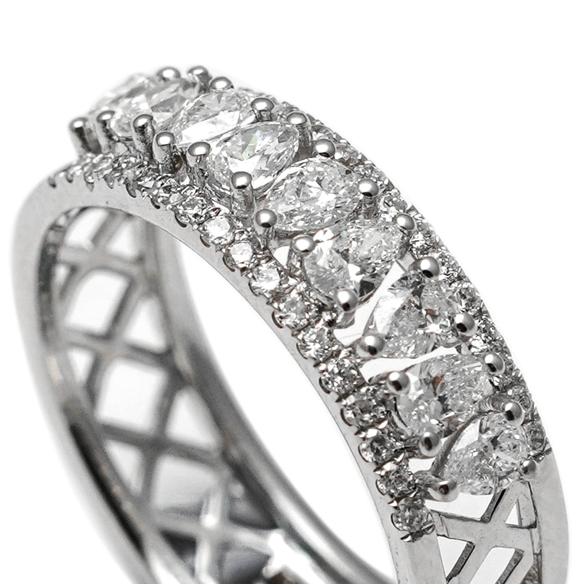 18K White Gold Marquise Shape Diamond Ring
