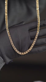 Load and play video in Gallery viewer, 18K Yellow Gold Fancy Maxioro Solid Chain
