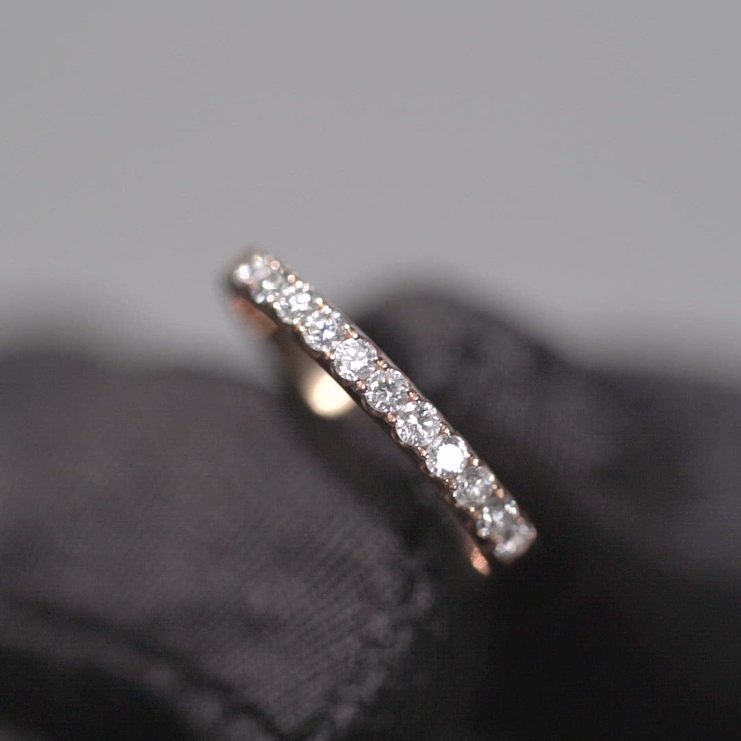 18K Rose Gold Pavé Diamond Ring (Medium stones)